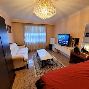 A Stunning Style Homestay Toronto
