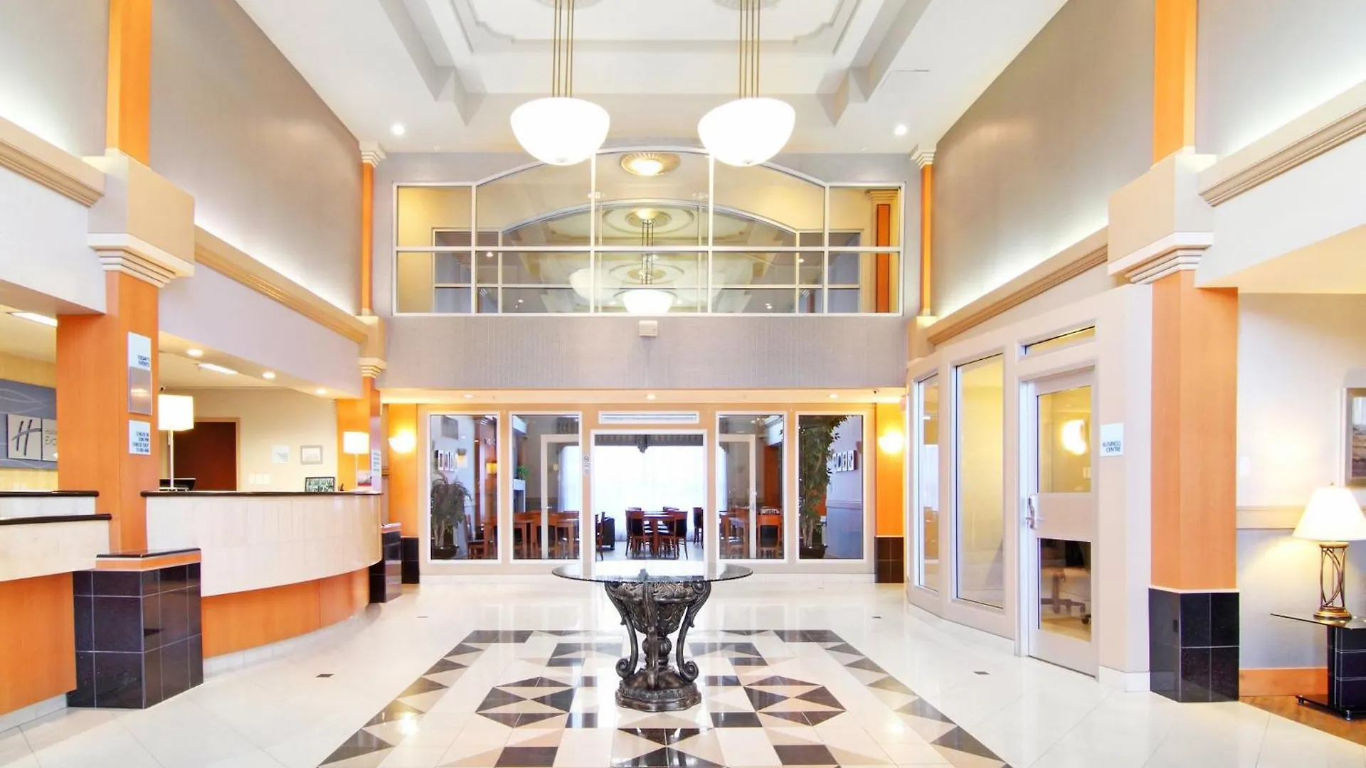 Hotel Holiday Inn Express Calgary South By Ihg
