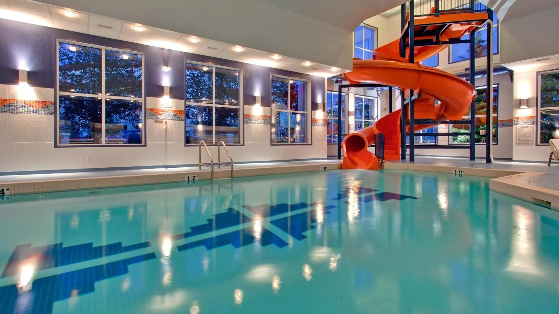 Holiday Inn Express Calgary South By Ihg Hotel